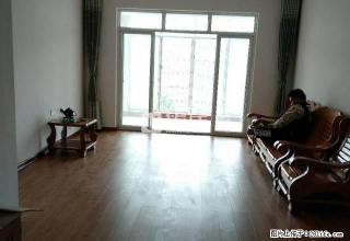 柳南万达对面金穗福园全新木地板装修 月租1600元 房子干二 - 柳州28生活网 liuzhou.28life.com