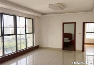 安静住家,好房不等人,香颂E公馆 2300元 3室1厅1卫 - 柳州28生活网 liuzhou.28life.com