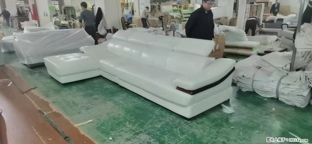 【大厂仿真皮沙发】实木框架,高回弹海绵45密度。全新包装,质量非常好,3.6米右贵妃 - 各类家具 - 居家生活 - 柳州分类信息 - 柳州28生活网 liuzhou.28life.com